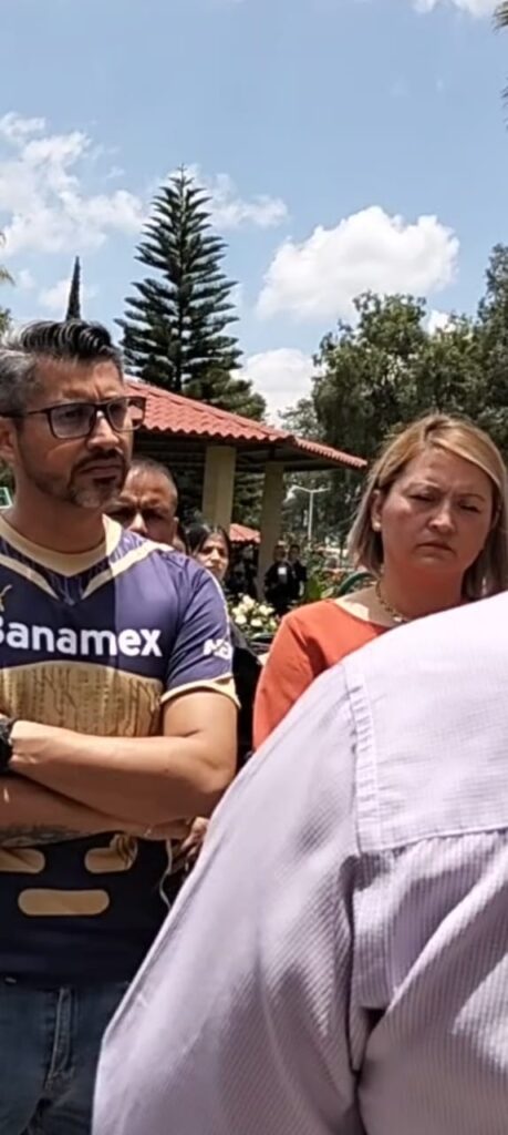 El administrador José Ulises González Saavedra envió a una persona ajena a intervenir en el sistema de circuito cerrado del fraccionamiento, se le hizo saber que es una acción totalmente ilegal y tendría sus consecuencias jurídicas.