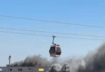 Incendio arrasa fábrica de colchones en Ecatepec y obliga al cierre del Mexicable Foto: REDES