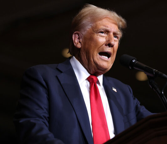 Trump: «EE.UU. iniciará inmediatamente el desarrollo de una gran presencia militar en Groenlandia»